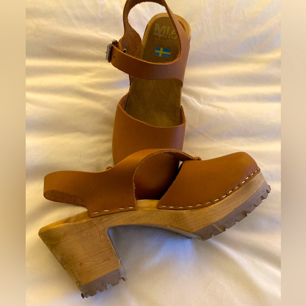 MIA Abba Clogs